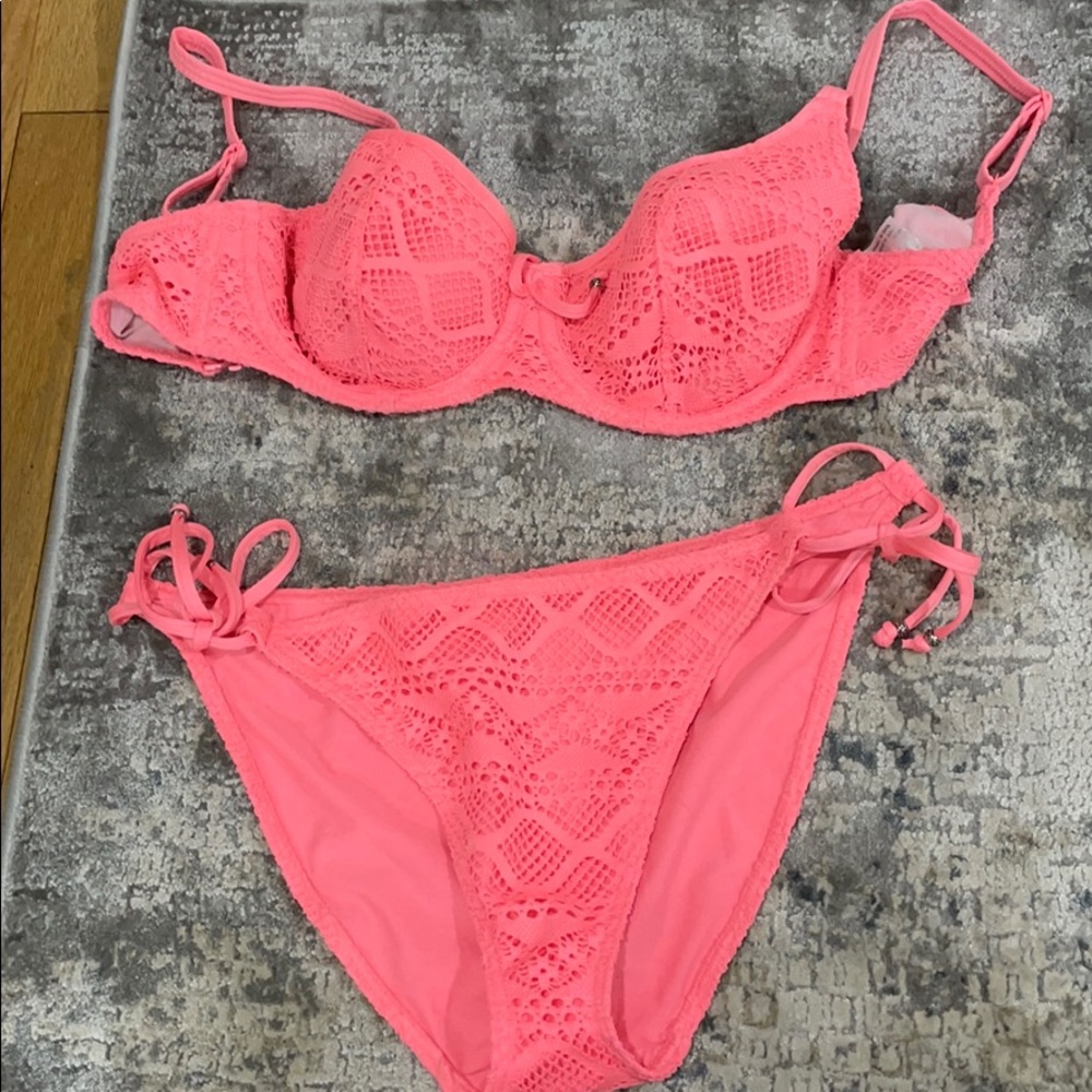 Bikini top and bottom